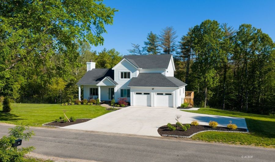 8047 Lavelle Rd, Athens, OH 45701 - 4 Beds, 4 Bath