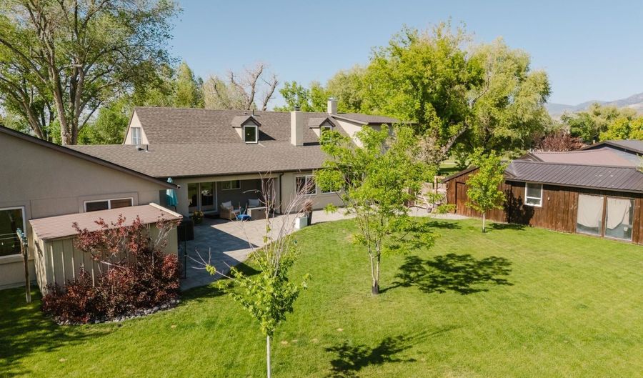 3163 Clubine Rd, Lamoille, NV 89828 - 3 Beds, 3 Bath