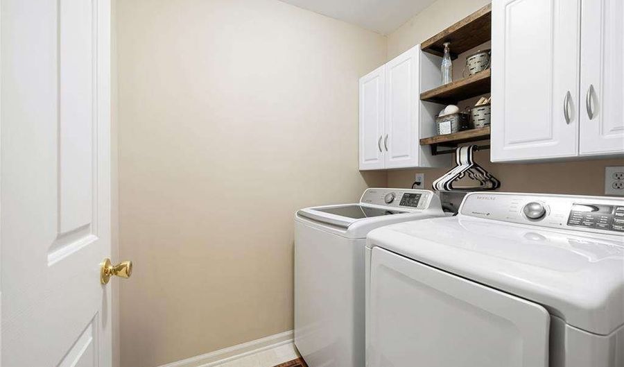 138 Knightwood Pt, Acworth, GA 30101 - 5 Beds, 3 Bath