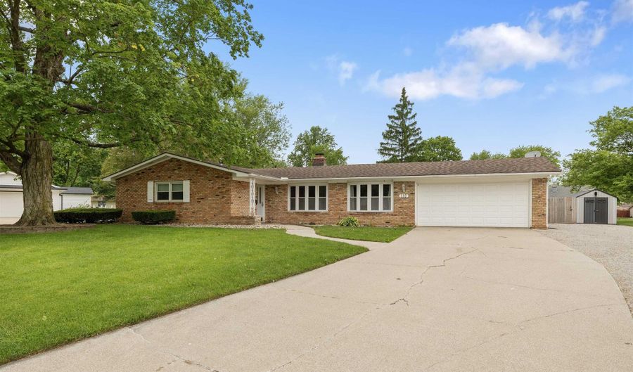 110 Navarre Ct, Auburn, IN 46706 - 3 Beds, 2 Bath