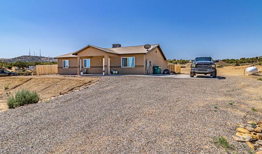 72 ROAD 2553, Aztec, NM 87410 - 3 Beds, 2 Bath