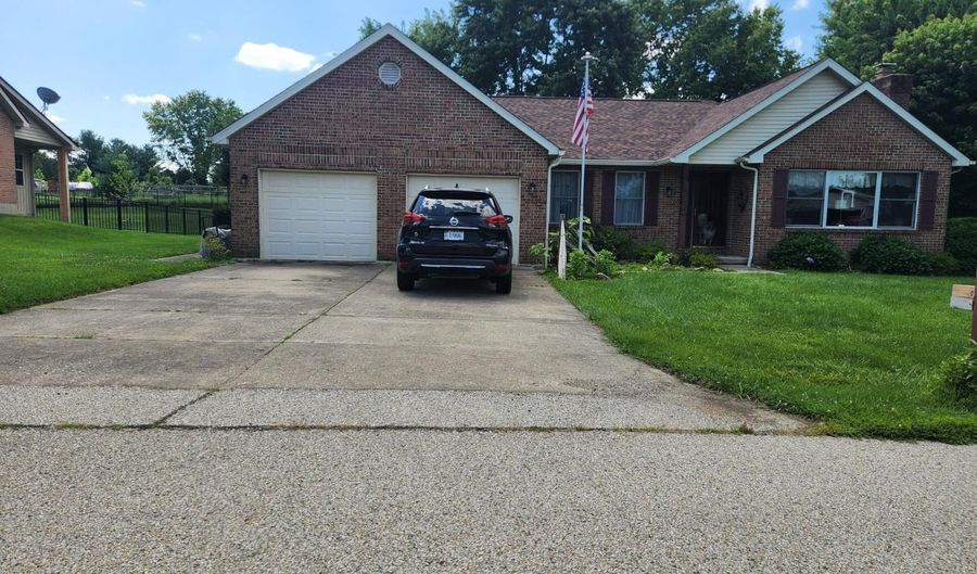 7055 Sherman Dr, Aurora, IN 47001 - 3 Beds, 3 Bath