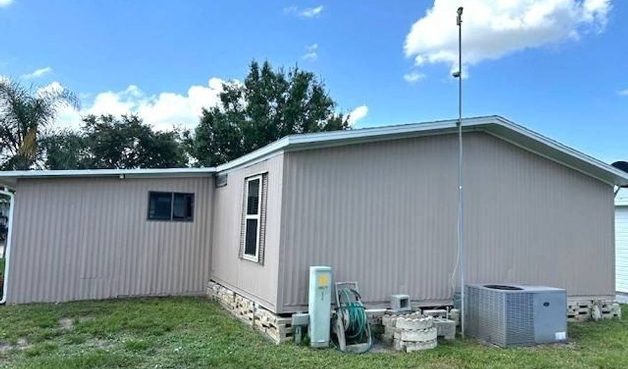 451 E Hogan Cir, Avon Park, FL 33825 - 2 Beds, 2 Bath
