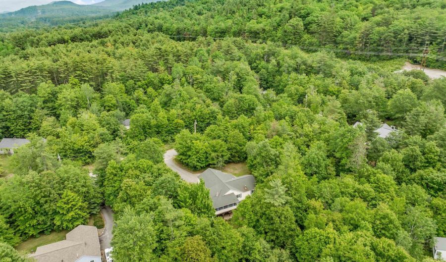 36 Weston Woods Cir, Campton, NH 03223 - 3 Beds, 3 Bath
