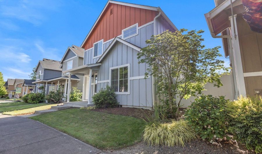 518 SE 14TH Ave, Battle Ground, WA 98604 - 3 Beds, 3 Bath