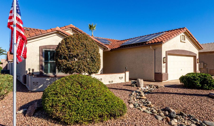 1410 E COUNTY DOWN Dr, Chandler, AZ 85249 - 2 Beds, 2 Bath