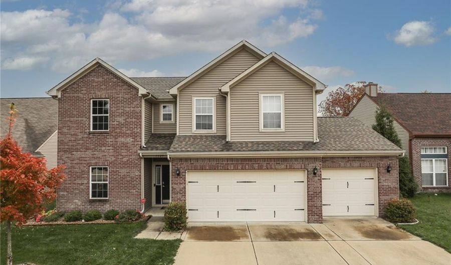 7529 Pipestone Dr, Indianapolis, IN 46217 - 4 Beds, 3 Bath