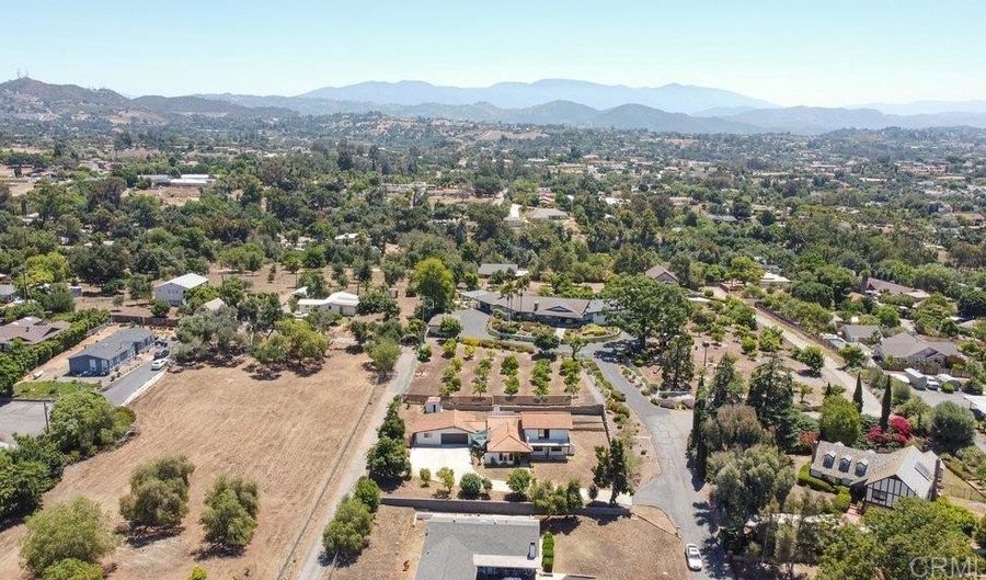 1736 Bellington Ln, Fallbrook, CA 92028 - 3 Beds, 3 Bath