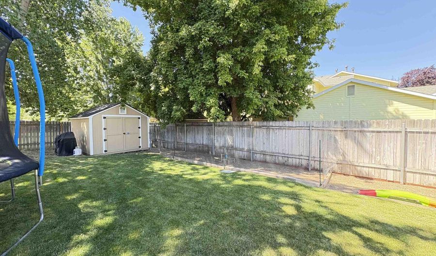 739 S Hemingway Ave, Boise, ID 83709 - 3 Beds, 2 Bath