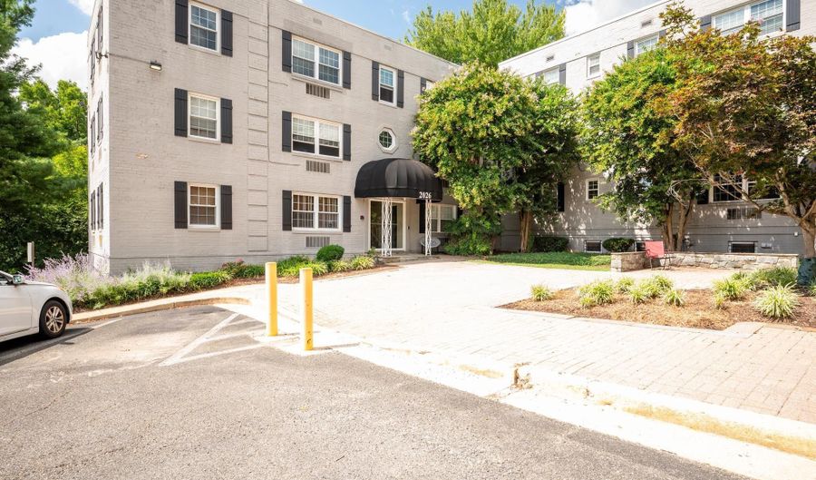 2026 N VERMONT St 301, Arlington, VA 22207 - 2 Beds, 1 Bath