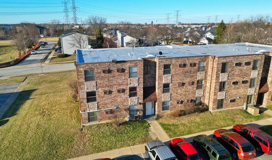 735 N Swift Rd 102, Addison, IL 60101 - 2 Beds, 1 Bath