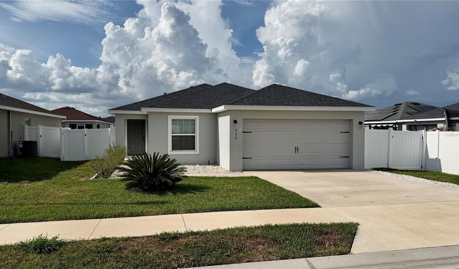 332 CASCARA Ln, Auburndale, FL 33823 - 3 Beds, 2 Bath