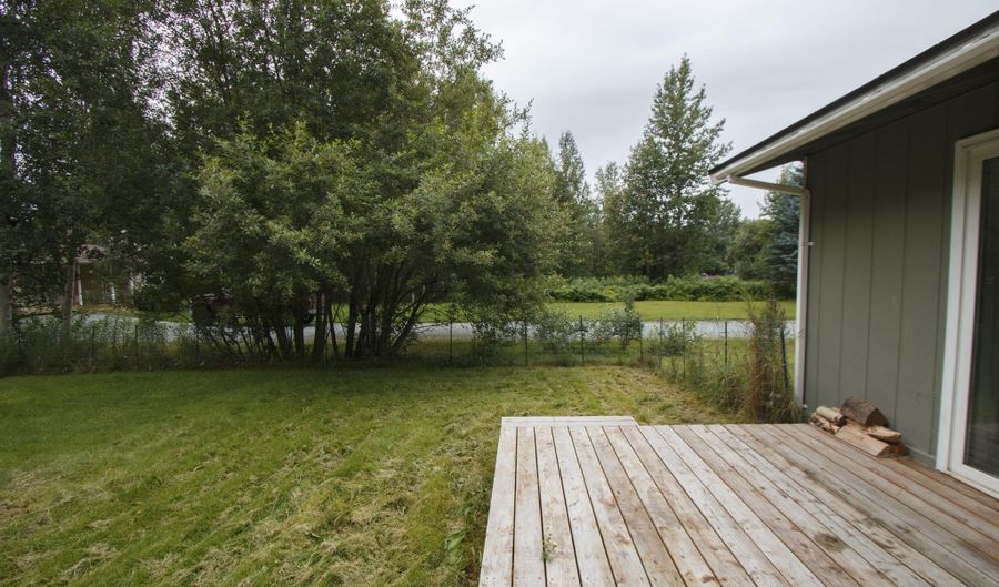 22440 Lampert Cir, Chugiak, AK 99567 - 3 Beds, 1 Bath
