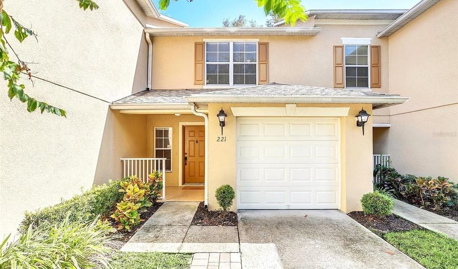 221 STERLING SPRINGS Ln, Altamonte Springs, FL 32714 - 2 Beds, 3 Bath