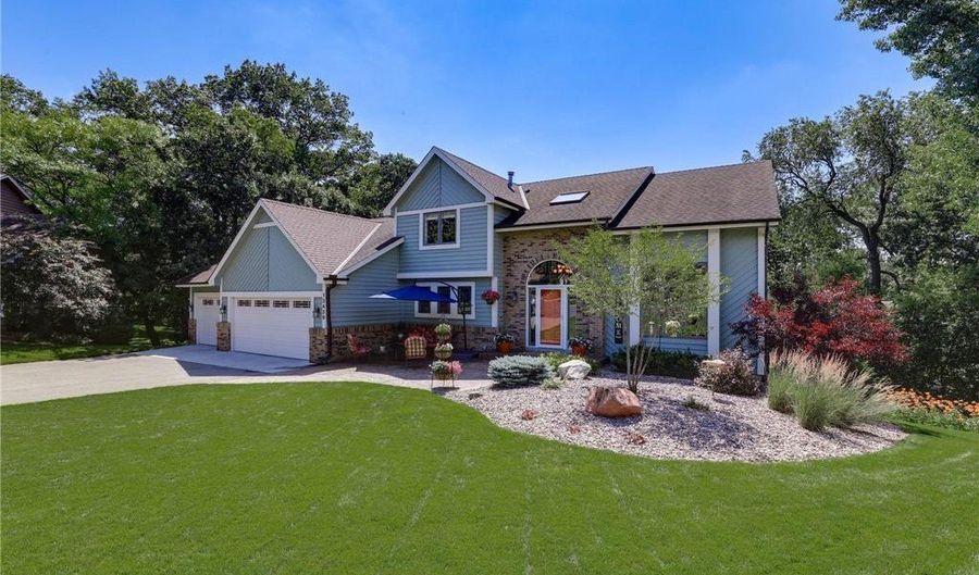 13429 Georgia Cir, Apple Valley, MN 55124 - 5 Beds, 4 Bath