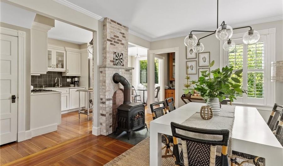 21 John St, Newport, RI 02840 - 4 Beds, 2 Bath