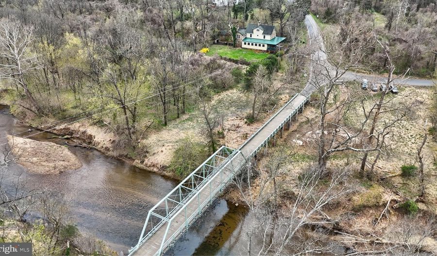 329 OLD BRIDGE Rd, Amissville, VA 20106 - 4 Beds, 3 Bath