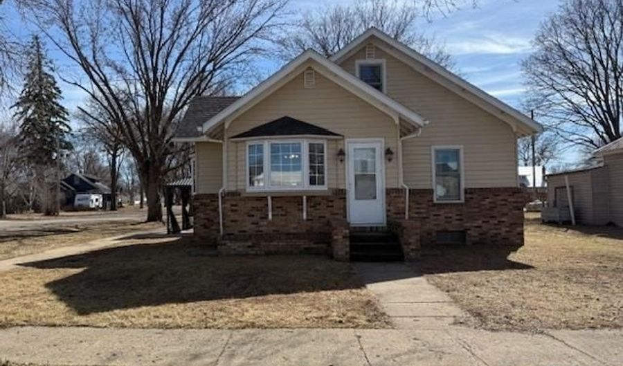 201 S 2nd Ave, Anthon, IA 51004 - 4 Beds, 2 Bath