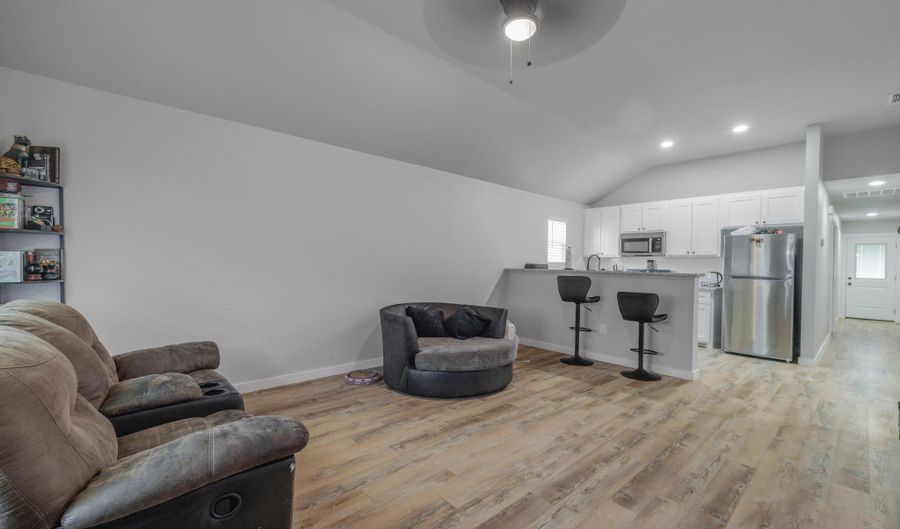 267 Tombstone Rd, Abilene, TX 79602 - 3 Beds, 2 Bath