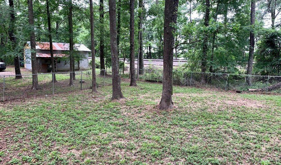 977 Highway 49, Macon, GA 31211 - 2 Beds, 1 Bath