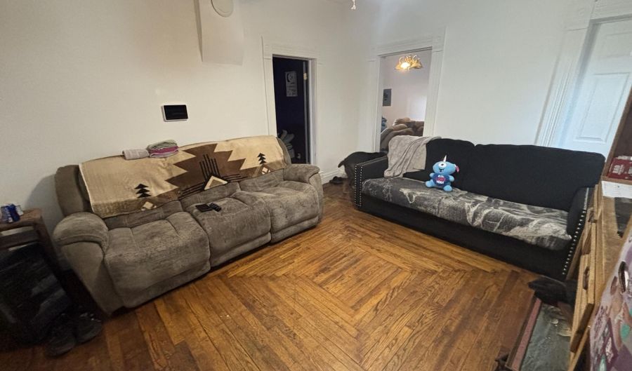 141 W College St, Aurora, MO 65605 - 3 Beds, 1 Bath