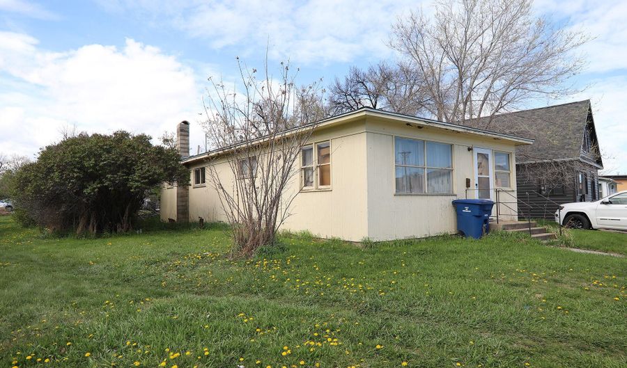130 Wyoming Ave, Sheridan, WY 82801 - 2 Beds, 1 Bath