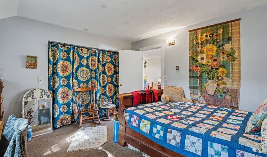 59-61 Wig Hill Rd, Chester, CT 06412 - 5 Beds, 3 Bath