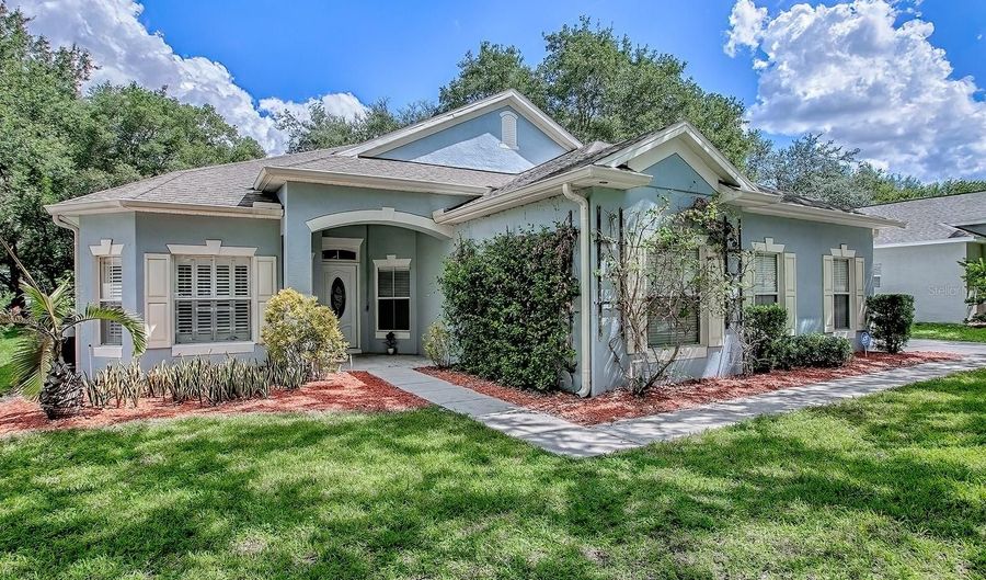895 SILVERTIP Rd, Apopka, FL 32712 - 4 Beds, 2 Bath