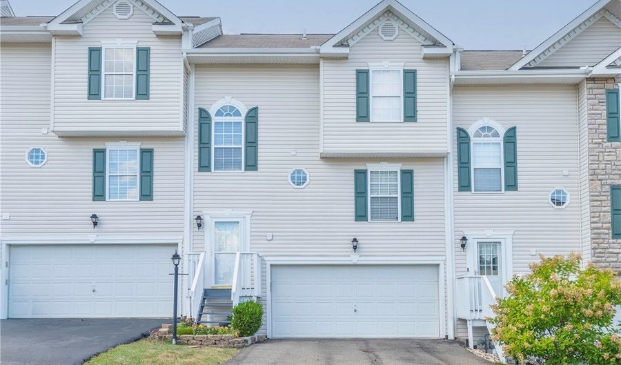 18 Cinque Terra Pl, Finleyville, PA 15332 - 3 Beds, 3 Bath