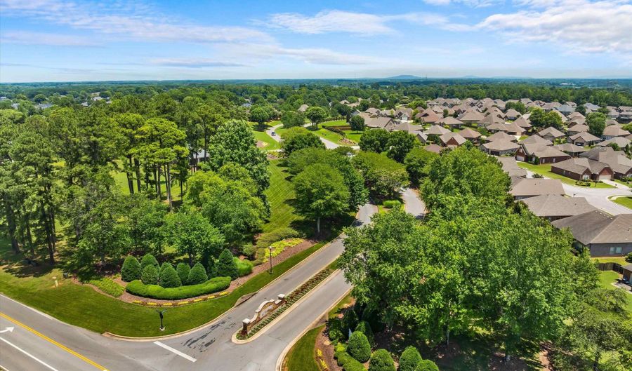 14337 Turnberry Ln, Athens, AL 35613 - 3 Beds, 2 Bath