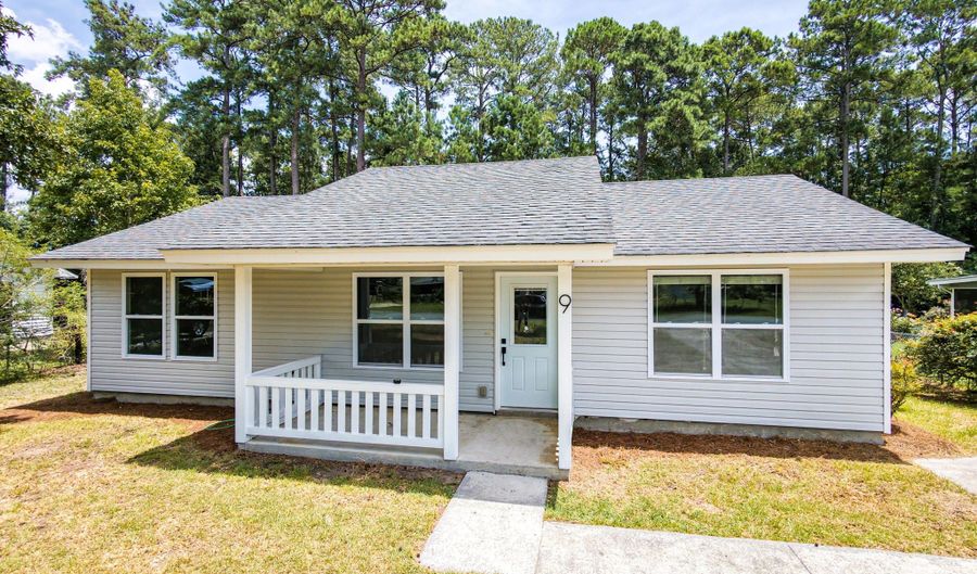 9 Burlington Cir, Beaufort, SC 29906 - 3 Beds, 2 Bath
