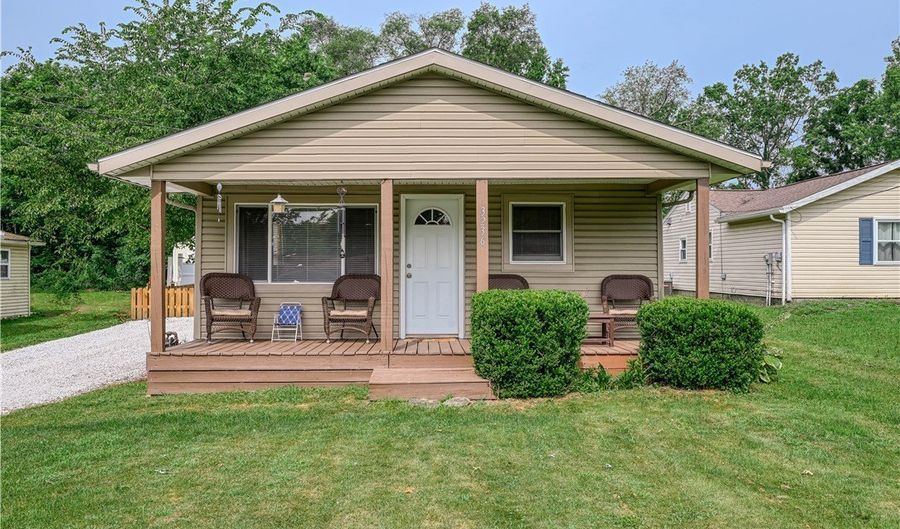 3236 S Bender Ave, Akron, OH 44319 - 2 Beds, 1 Bath