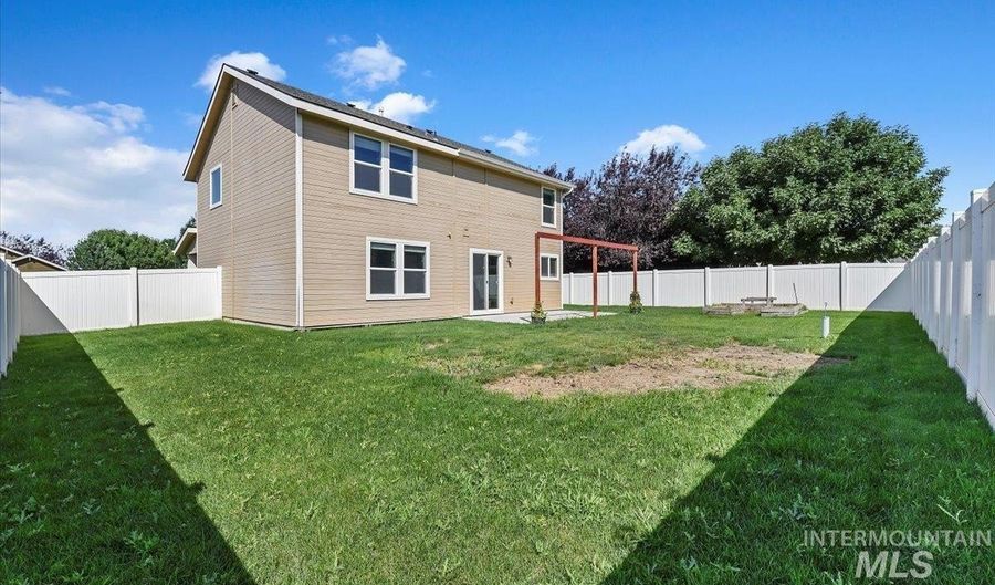 19121 Kenney Way, Caldwell, ID 83605 - 3 Beds, 3 Bath