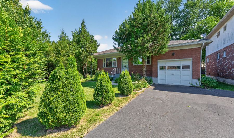 87 Buckingham Dr, Albany, NY 12208 - 3 Beds, 3 Bath