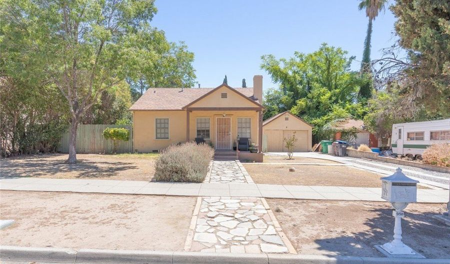 958 N 1st St, Banning, CA 92220 - 2 Beds, 1 Bath
