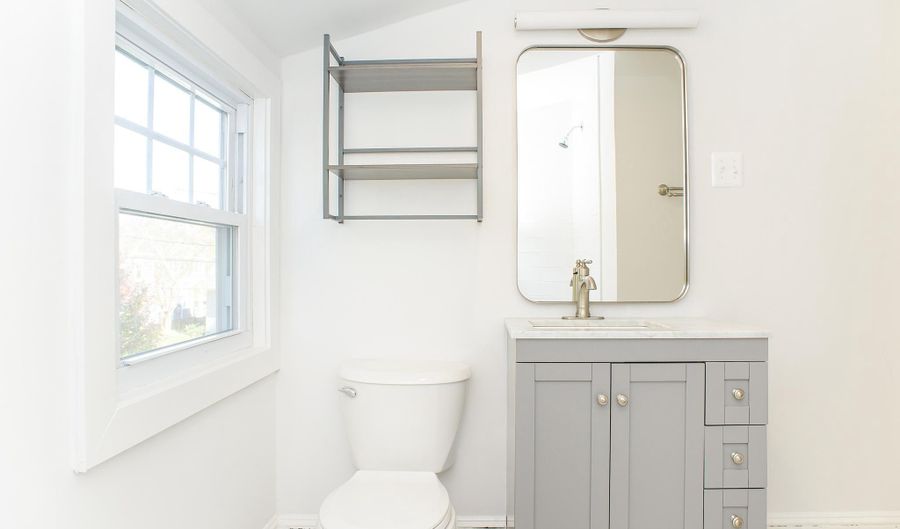 530 FIRST St, Annapolis, MD 21403 - 4 Beds, 2 Bath