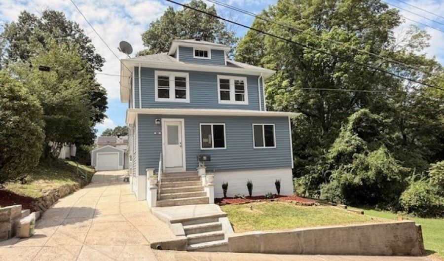 68 Grant St, Andover, NJ 07801 - 3 Beds, 2 Bath