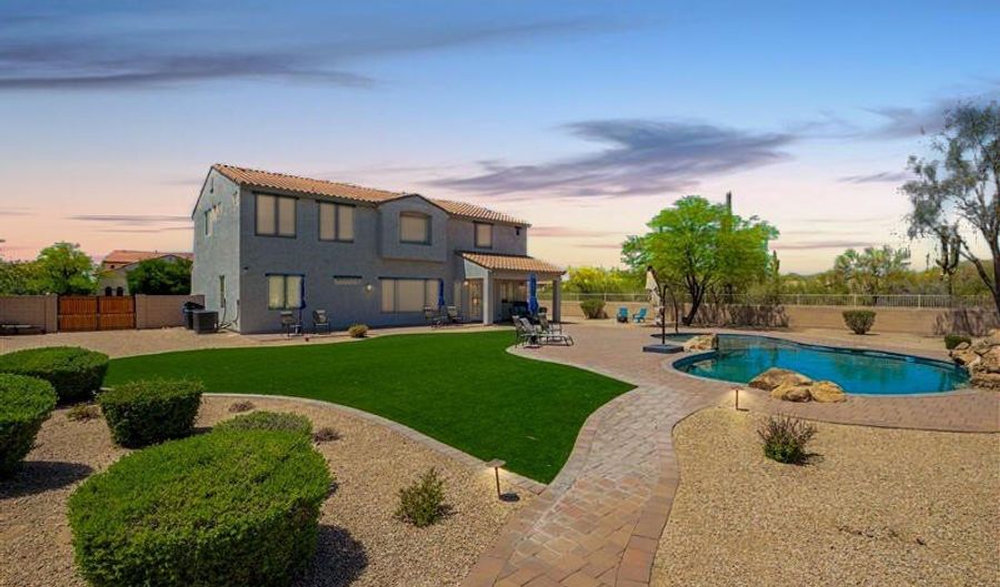 32525 N 41ST Way, Cave Creek, AZ 85331 - 6 Beds, 4 Bath