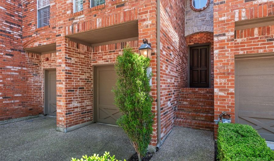 4133 Towne Green Cir, Addison, TX 75001 - 3 Beds, 3 Bath