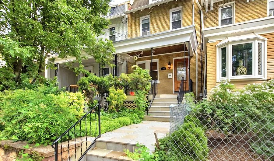440 DELAFIELD Pl NW, Washington, DC 20011 - 3 Beds, 3 Bath