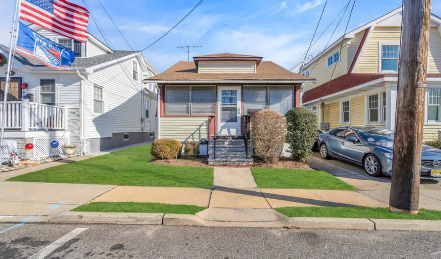1812 Fernwood Rd 2, Belmar, NJ 07719 - 4 Beds, 2 Bath