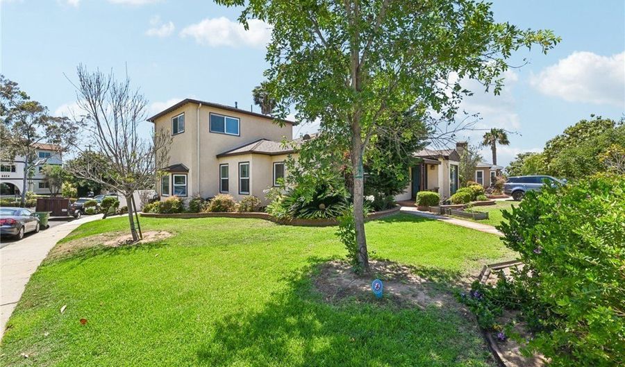 6320 W 85th St, Los Angeles, CA 90045 - 5 Beds, 3 Bath