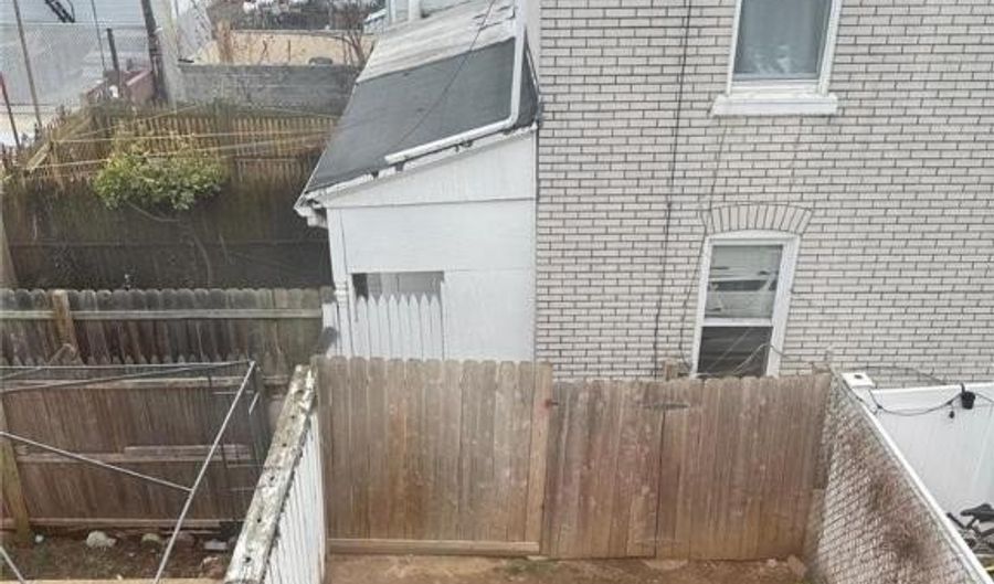 914 W Green St, Allentown, PA 18102 - 4 Beds, 1 Bath