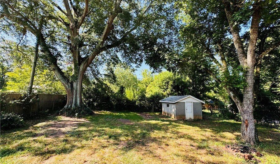 303 Whitehall Rd, Anderson, SC 29625 - 3 Beds, 1 Bath