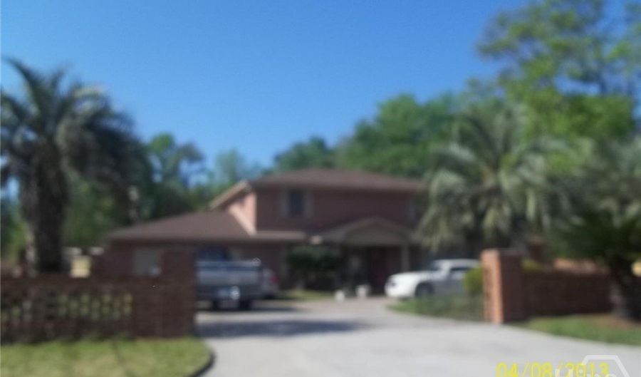 1721 Arcadian St, Savannah, GA 31405 - 4 Beds, 5 Bath