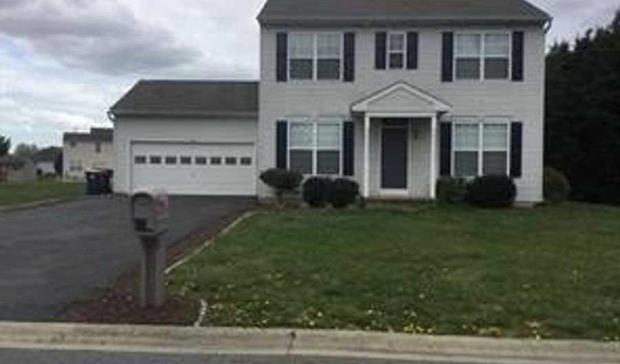 32 FENWICK Ct, Dover, DE 19904 - 4 Beds, 3 Bath