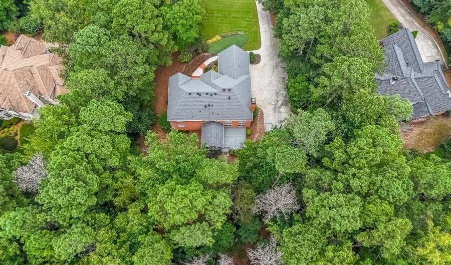 5327 Saville Dr NW, Acworth, GA 30101 - 6 Beds, 5 Bath