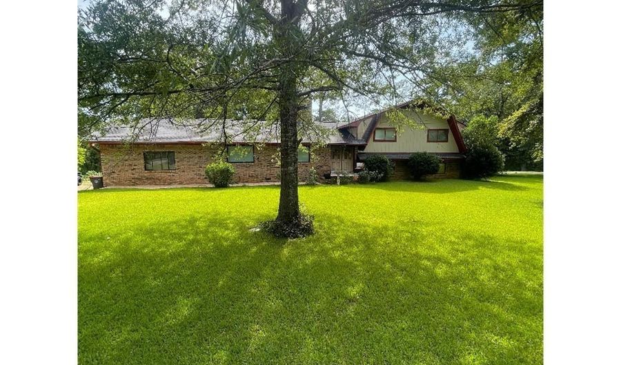 502 Bradley Ave, Bay Minette, AL 36507 - 6 Beds, 3 Bath