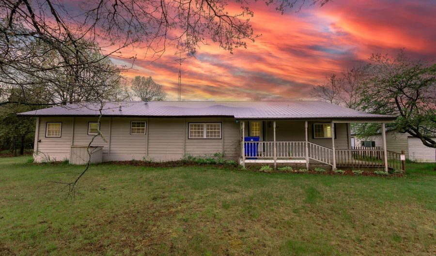 2145 11th Ave, Adams, WI 53910 - 3 Beds, 2 Bath