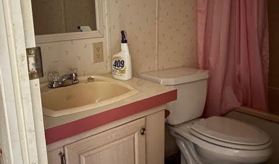 4539 NW Miller/White LN Rd, Altha, FL 32421 - 2 Beds, 2 Bath